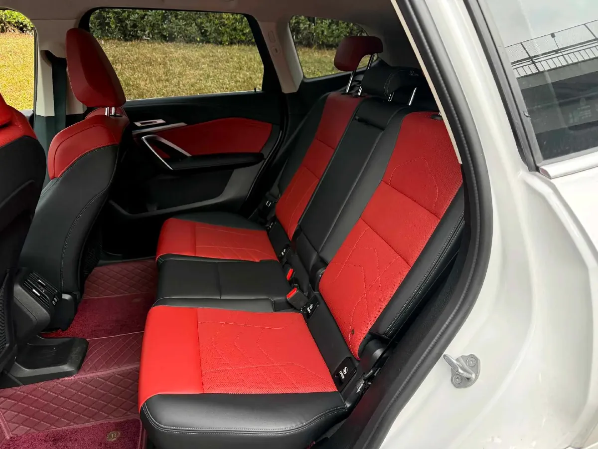 2023 BMW X1 2.0T 204HP L4 7DCT,autocango,china used car exporter,china ev exporter,chinese used car exporter,chinese used ev exporter