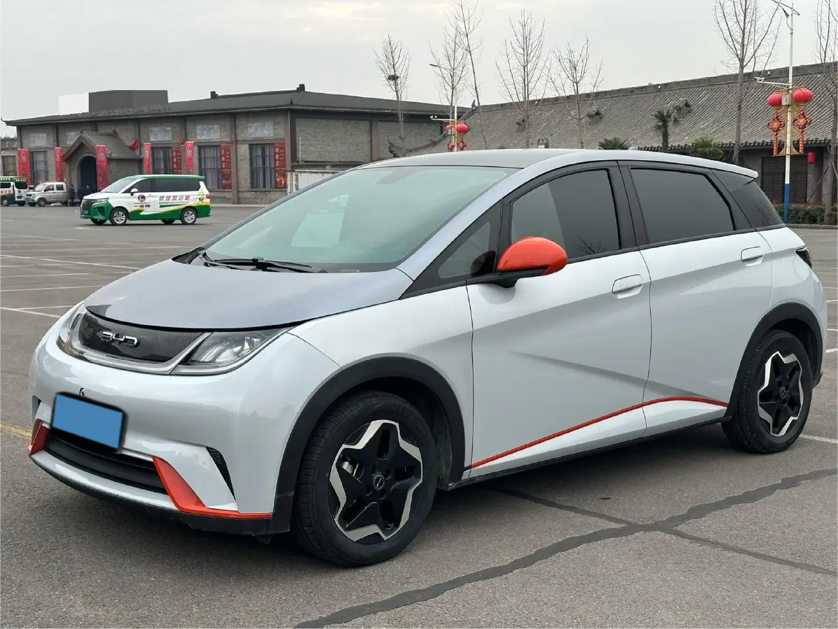 2021 Ford Escort 1.5L 122HP L3 6AT,autocango,china used car exporter,china ev exporter,chinese used car exporter,chinese used ev exporter