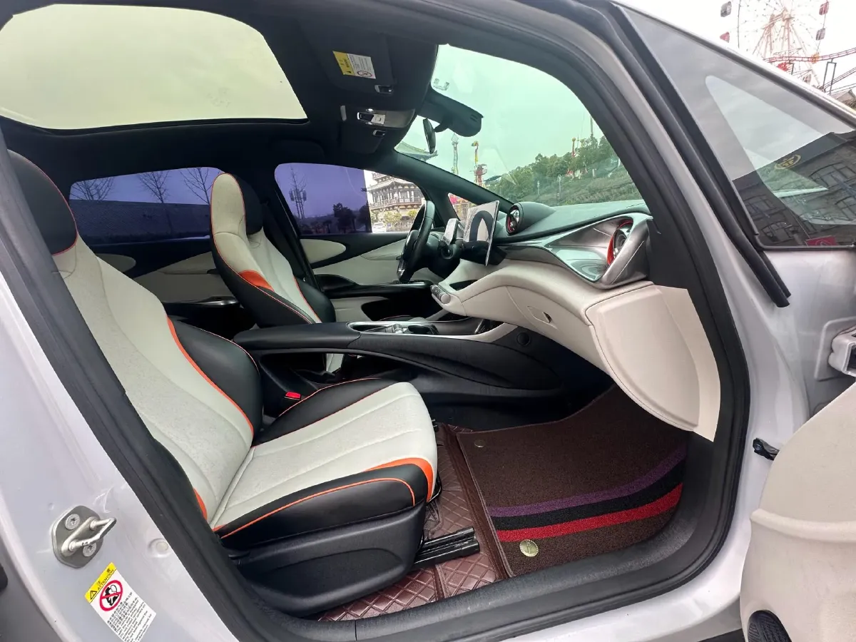 2021 Ford Escort 1.5L 122HP L3 6AT,autocango,china used car exporter,china ev exporter,chinese used car exporter,chinese used ev exporter