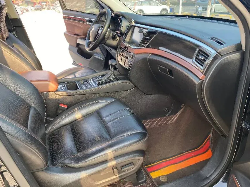 2017 GAC Trumpchi GS8 2.0T 201HP L4 6AT,autocango,china used car exporter,china ev exporter,chinese used car exporter,chinese used ev exporter