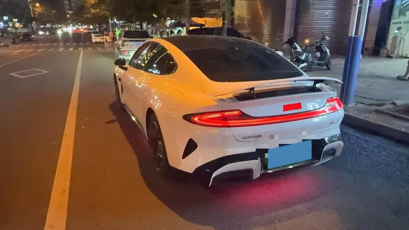 2024 MI SU7 BEV 94.3KWH,autocango,china used car exporter,china ev exporter,chinese used car exporter,chinese used ev exporter