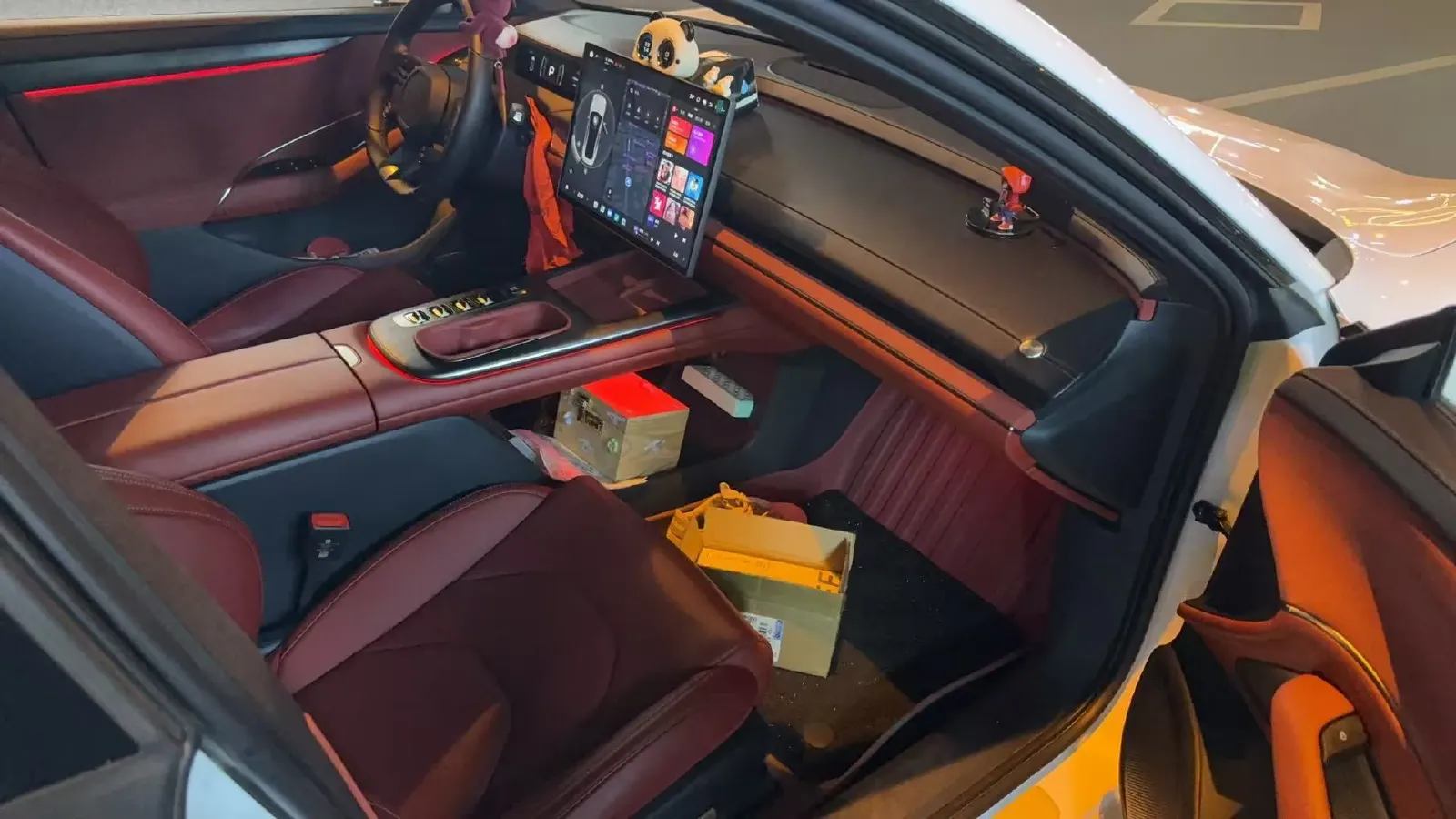 2024 MI SU7 BEV 94.3KWH,autocango,china used car exporter,china ev exporter,chinese used car exporter,chinese used ev exporter