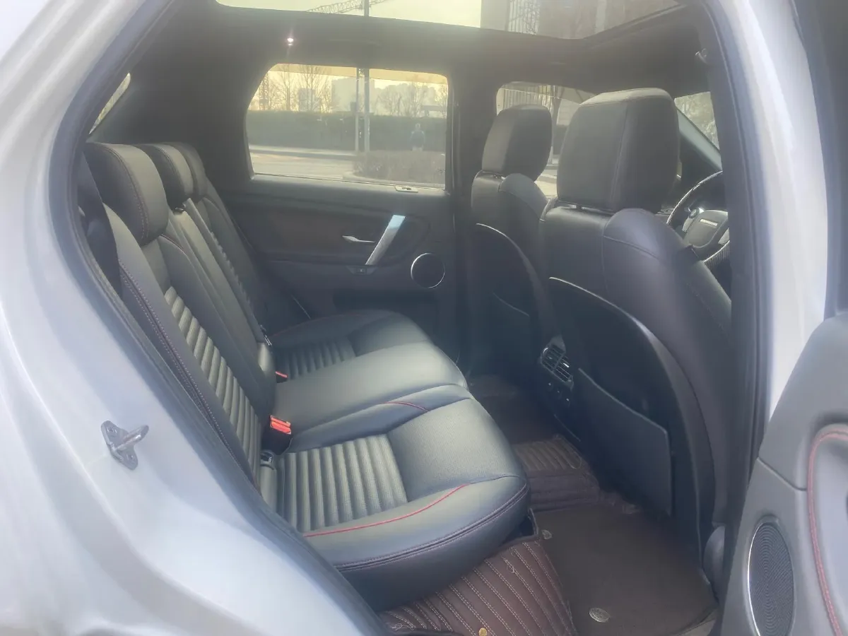 2020 Land Rover Discovery Sport 2.0T 249HP L4 9AT,autocango,china used car exporter,china ev exporter,chinese used car exporter,chinese used ev exporter