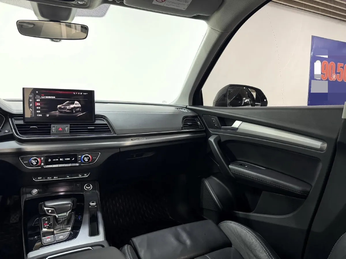 2022 Audi Q5L 2.0T 190HP L4 7DCT,autocango,china used car exporter,china ev exporter,chinese used car exporter,chinese used ev exporter