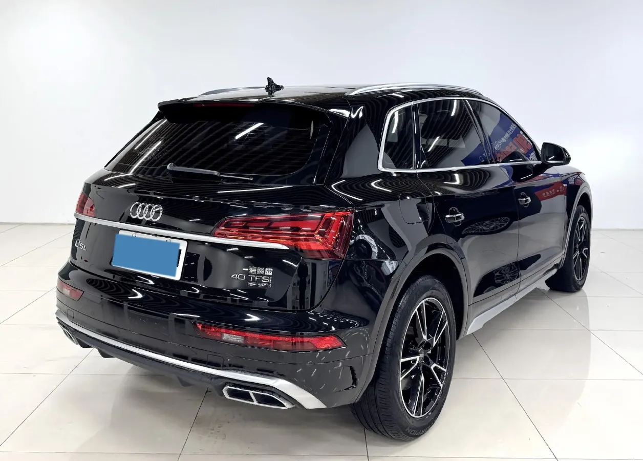 2022 Audi Q5L 2.0T 190HP L4 7DCT,autocango,china used car exporter,china ev exporter,chinese used car exporter,chinese used ev exporter