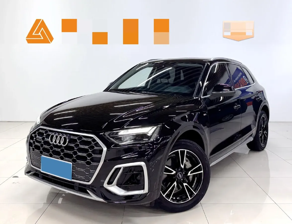 2022 Audi Q5L 2.0T 190HP L4 7DCT,autocango,china used car exporter,china ev exporter,chinese used car exporter,chinese used ev exporter