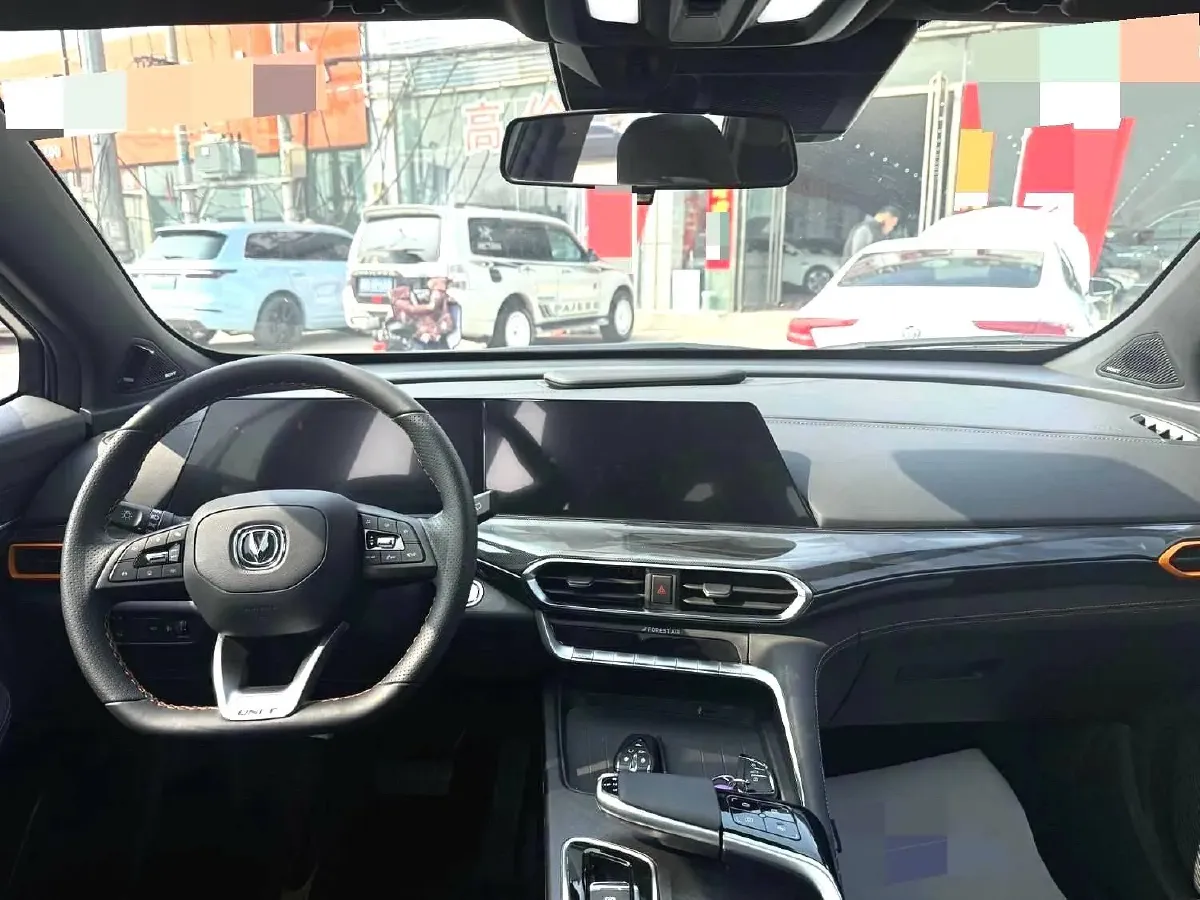 2022 ChangAn UNI-T 1.5T 188HP L4 7DCT,autocango,china used car exporter,china ev exporter,chinese used car exporter,chinese used ev exporter