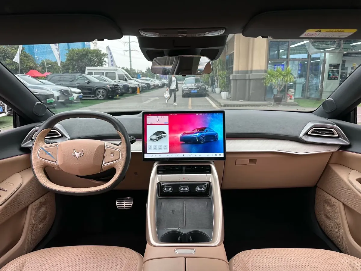 2024 ARCFOX αT5 BEV 79.2KWH,autocango,china used car exporter,china ev exporter,chinese used car exporter,chinese used ev exporter