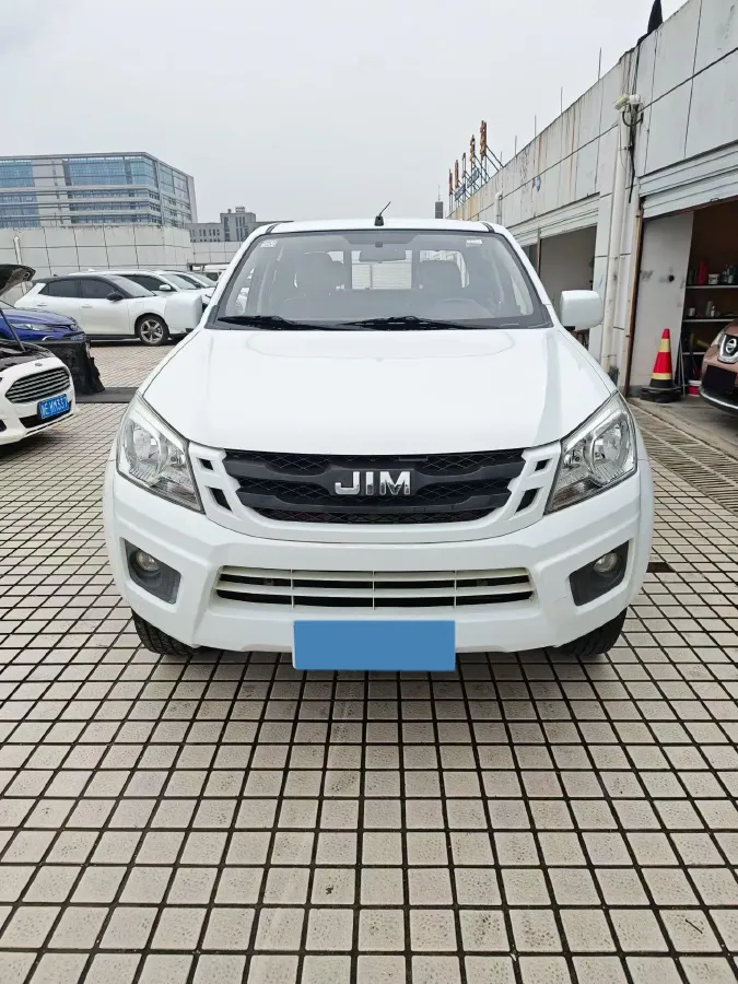 2020 Isuzu RE-MAX Jim 2.4T 211HP L4 5MT,autocango,china used car exporter,china ev exporter,chinese used car exporter,chinese used ev exporter