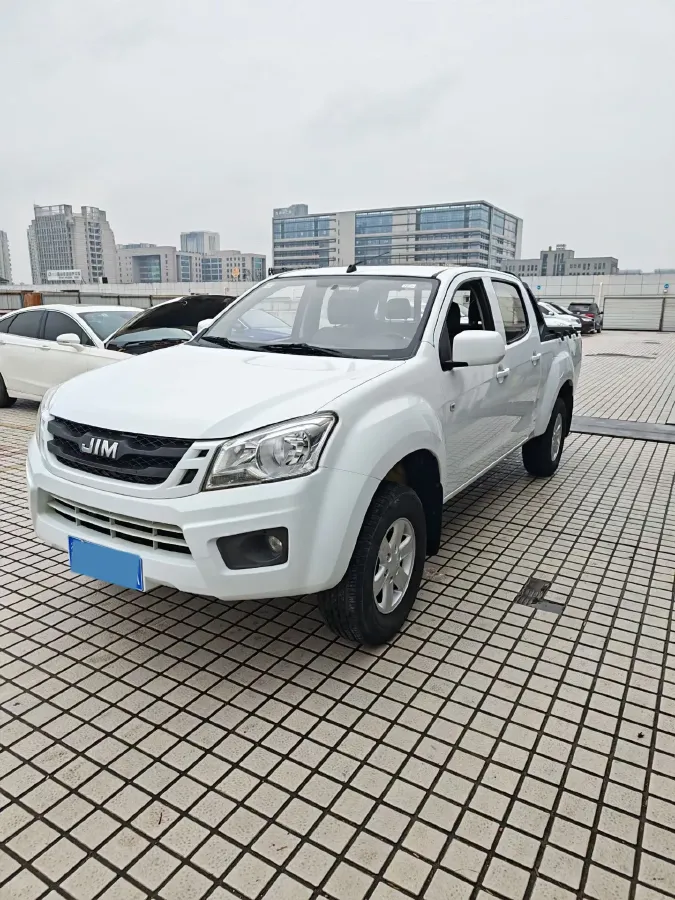 2020 Isuzu RE-MAX Jim 2.4T 211HP L4 5MT,autocango,china used car exporter,china ev exporter,chinese used car exporter,chinese used ev exporter