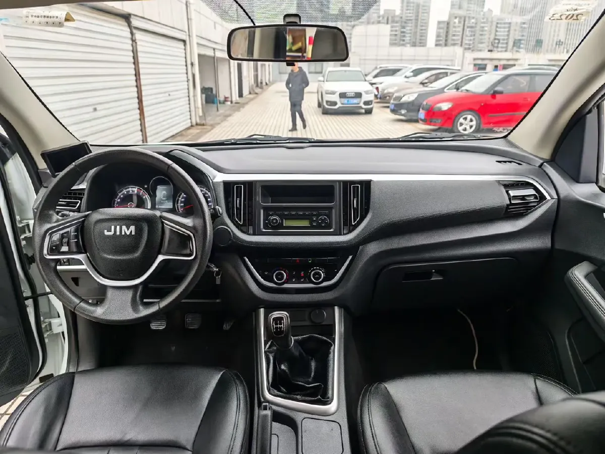 2020 Isuzu RE-MAX Jim 2.4T 211HP L4 5MT,autocango,china used car exporter,china ev exporter,chinese used car exporter,chinese used ev exporter