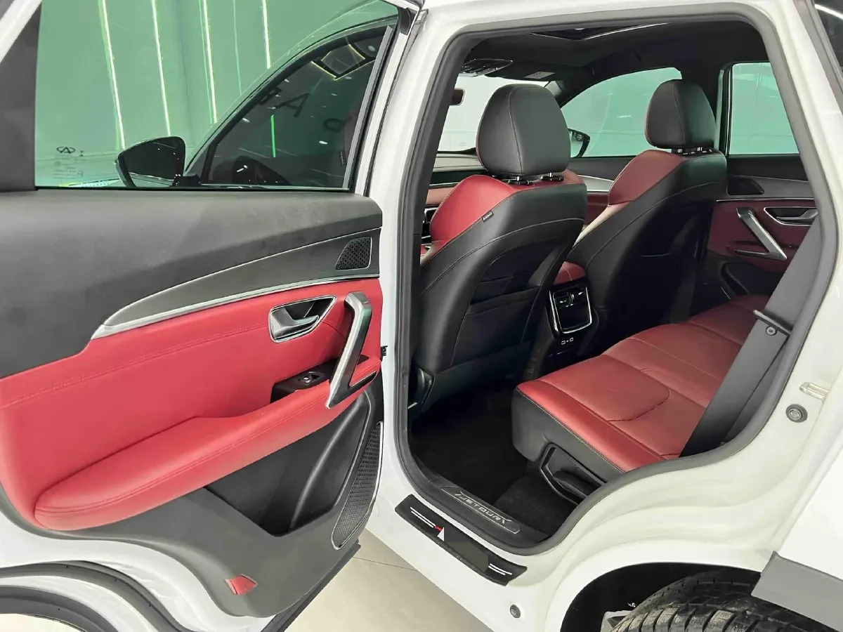 2021 Jetour X70 Plus 1.5T 156HP L4 6DCT,autocango,china used car exporter,china ev exporter,chinese used car exporter,chinese used ev exporter