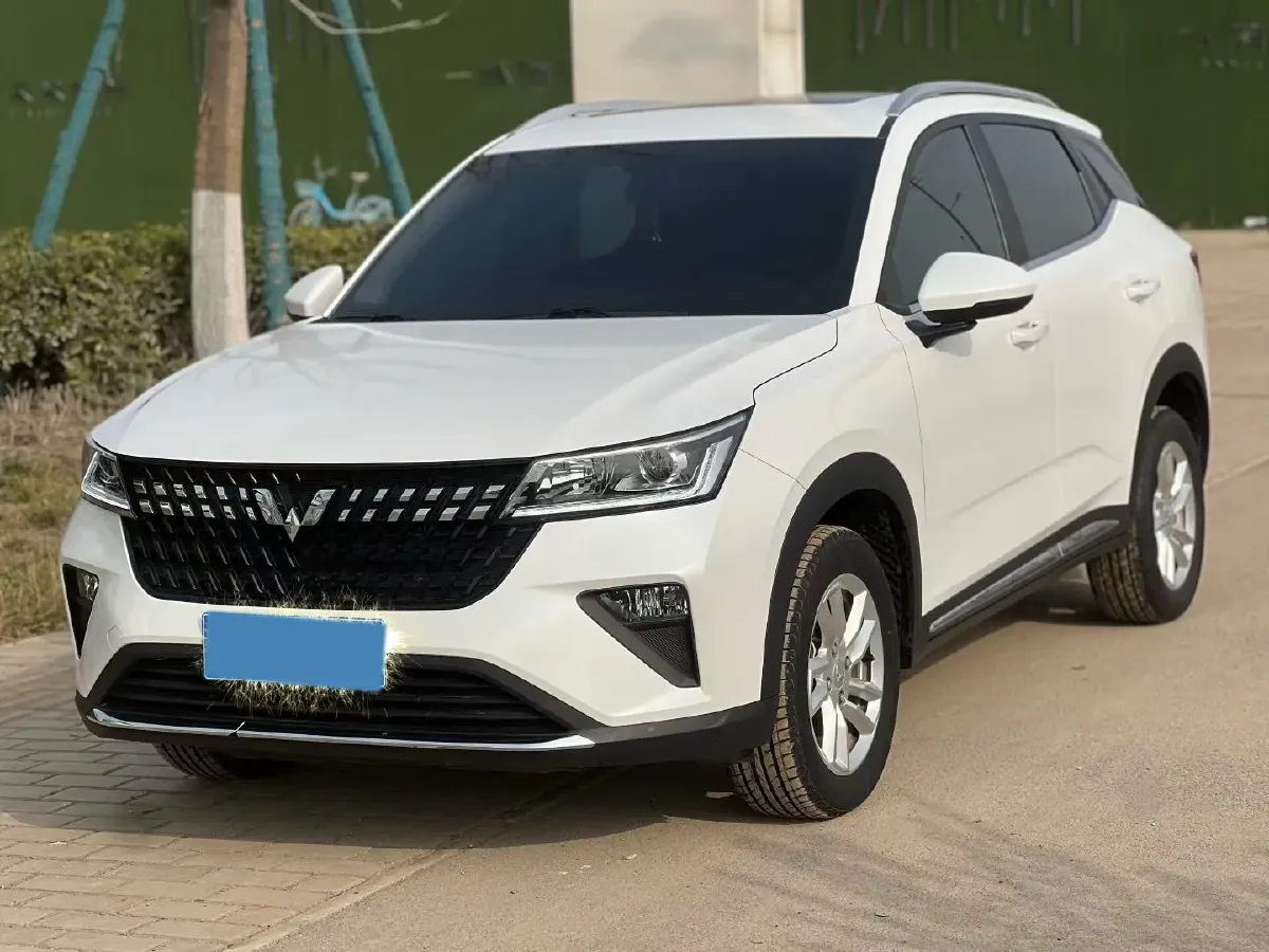 2022 WuLing XingChi 1.5L 99HP L4 6MT,autocango,china used car exporter,china ev exporter,chinese used car exporter,chinese used ev exporter