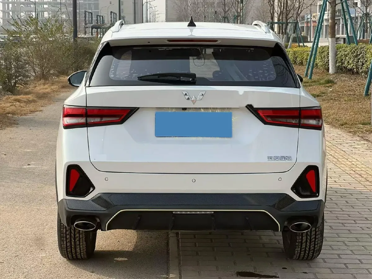 2022 WuLing XingChi 1.5L 99HP L4 6MT,autocango,china used car exporter,china ev exporter,chinese used car exporter,chinese used ev exporter