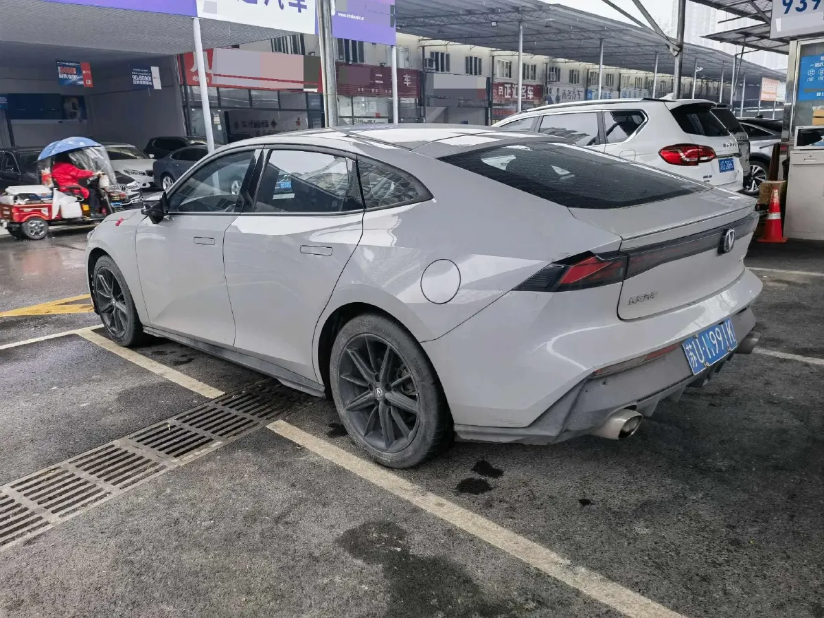 2022 ChangAn UNI-V 1.5T 188HP L4 7DCT,autocango,china used car exporter,china ev exporter,chinese used car exporter,chinese used ev exporter