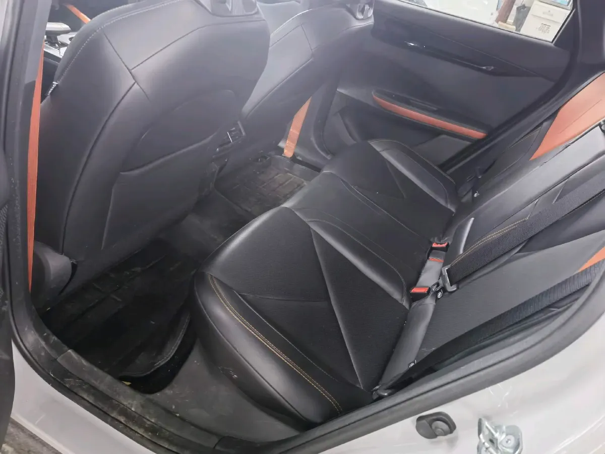 2022 ChangAn UNI-V 1.5T 188HP L4 7DCT,autocango,china used car exporter,china ev exporter,chinese used car exporter,chinese used ev exporter