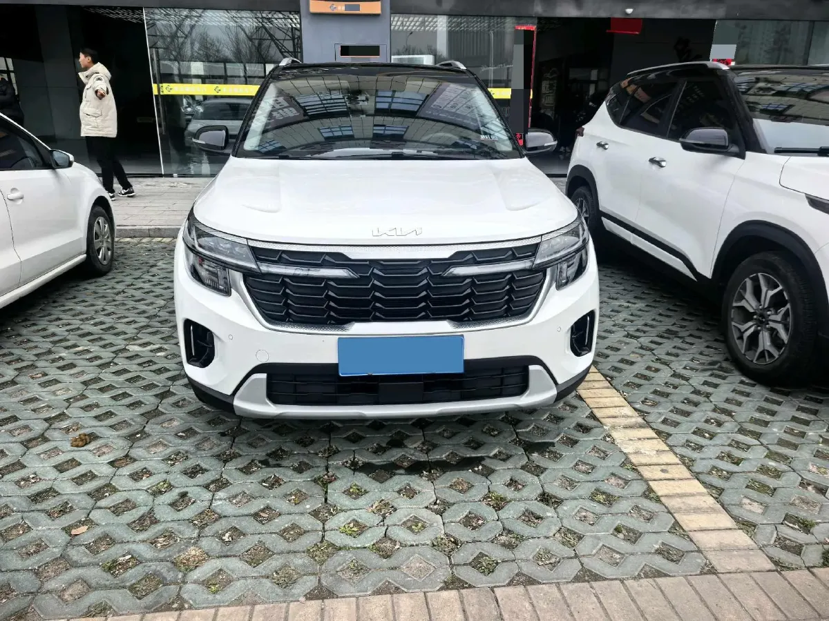 2023 Kia Seltos 1.5L 115HP L4 CVT,autocango,china used car exporter,china ev exporter,chinese used car exporter,chinese used ev exporter