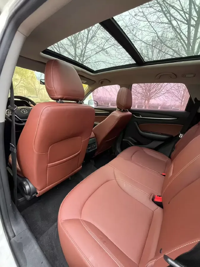 2018 Brilliance Auto V6 1.5T 150HP L4 7DCT,autocango,china used car exporter,china ev exporter,chinese used car exporter,chinese used ev exporter