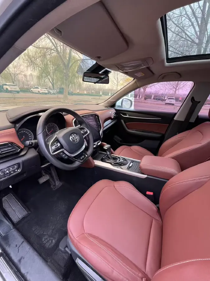 2018 Brilliance Auto V6 1.5T 150HP L4 7DCT,autocango,china used car exporter,china ev exporter,chinese used car exporter,chinese used ev exporter