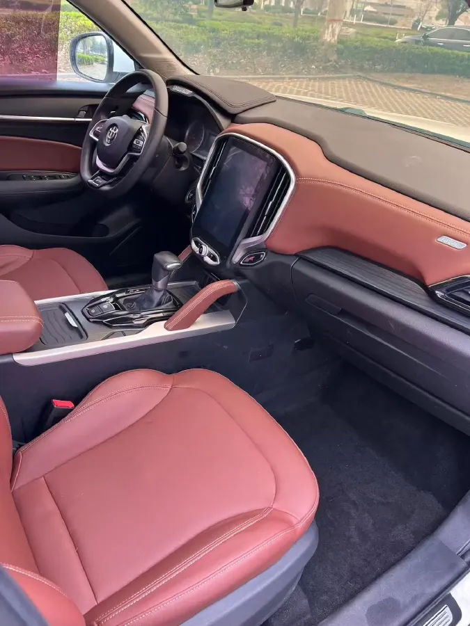 2018 Brilliance Auto V6 1.5T 150HP L4 7DCT,autocango,china used car exporter,china ev exporter,chinese used car exporter,chinese used ev exporter