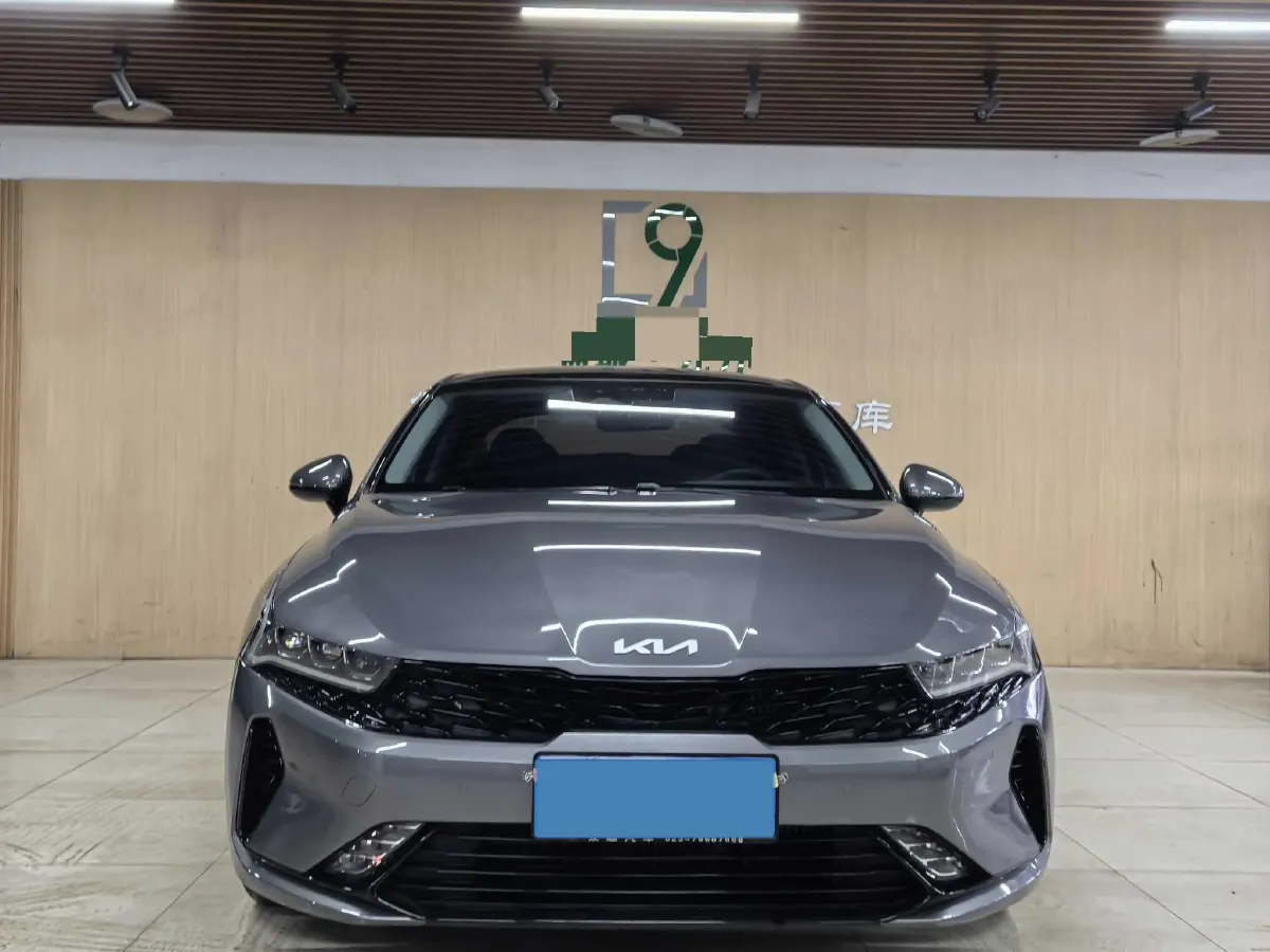 2021 Kia K5 2.0T 240HP L4 8AT,autocango,china used car exporter,china ev exporter,chinese used car exporter,chinese used ev exporter
