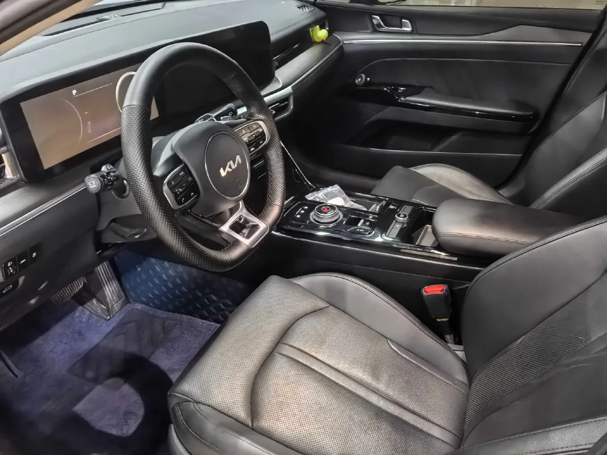 2021 Kia K5 2.0T 240HP L4 8AT,autocango,china used car exporter,china ev exporter,chinese used car exporter,chinese used ev exporter