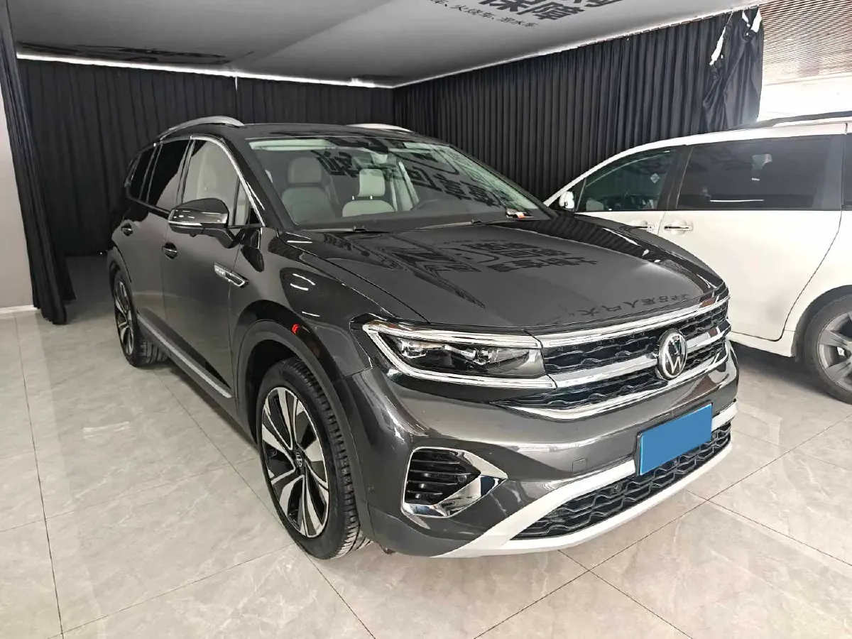 2021 Volkswagen Talagon 2.0T 220HP L4 7DCT,autocango,china used car exporter,china ev exporter,chinese used car exporter,chinese used ev exporter
