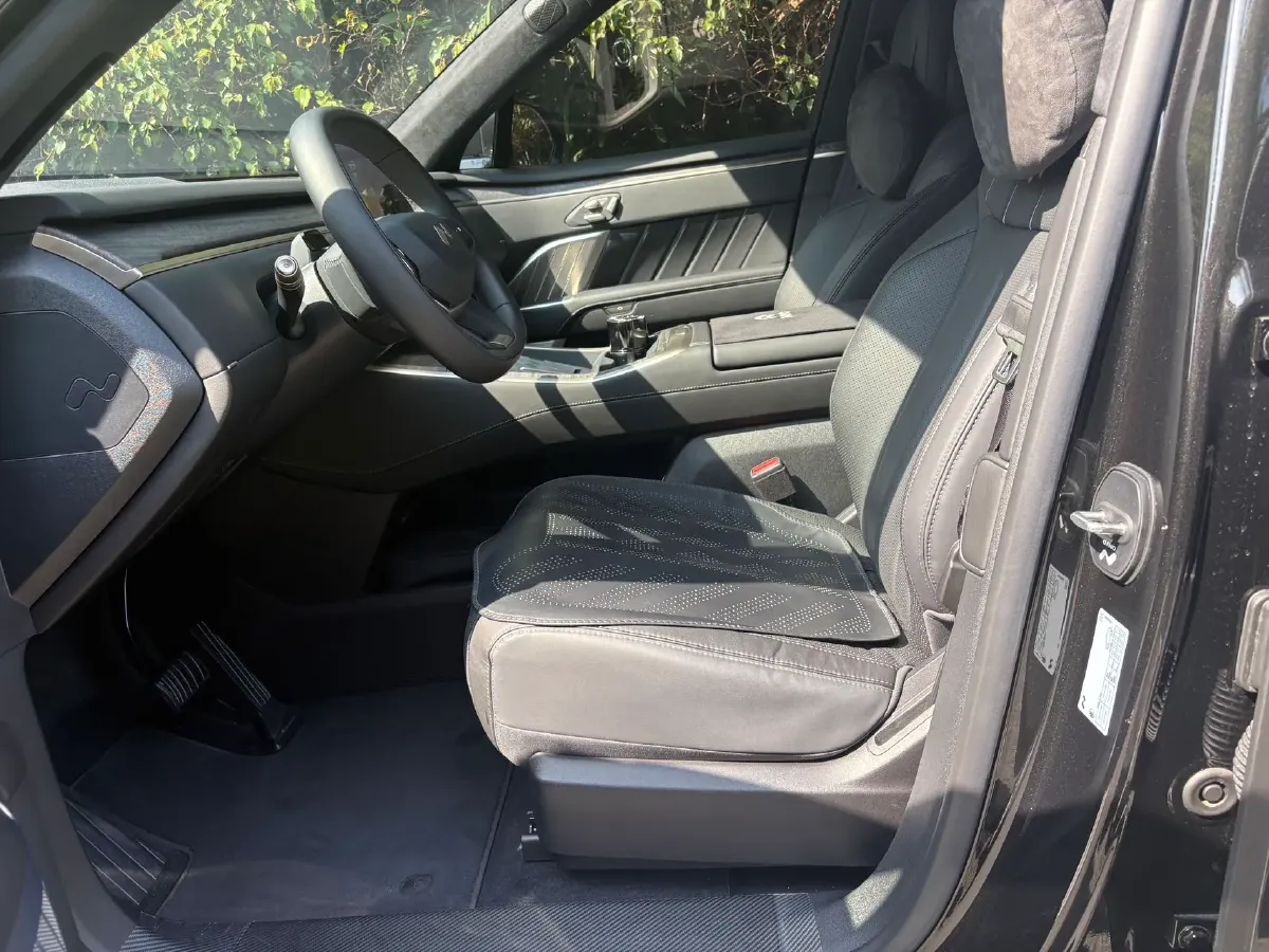 2025 ONVO L90 BEV,autocango,china used car exporter,china ev exporter,chinese used car exporter,chinese used ev exporter