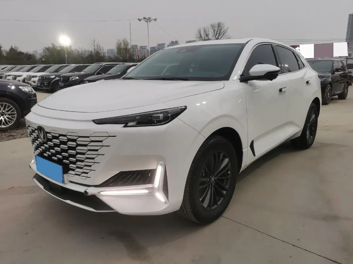2024 ChangAn UNI-K 2.0T 233HP L4 8AT,autocango,china used car exporter,china ev exporter,chinese used car exporter,chinese used ev exporter