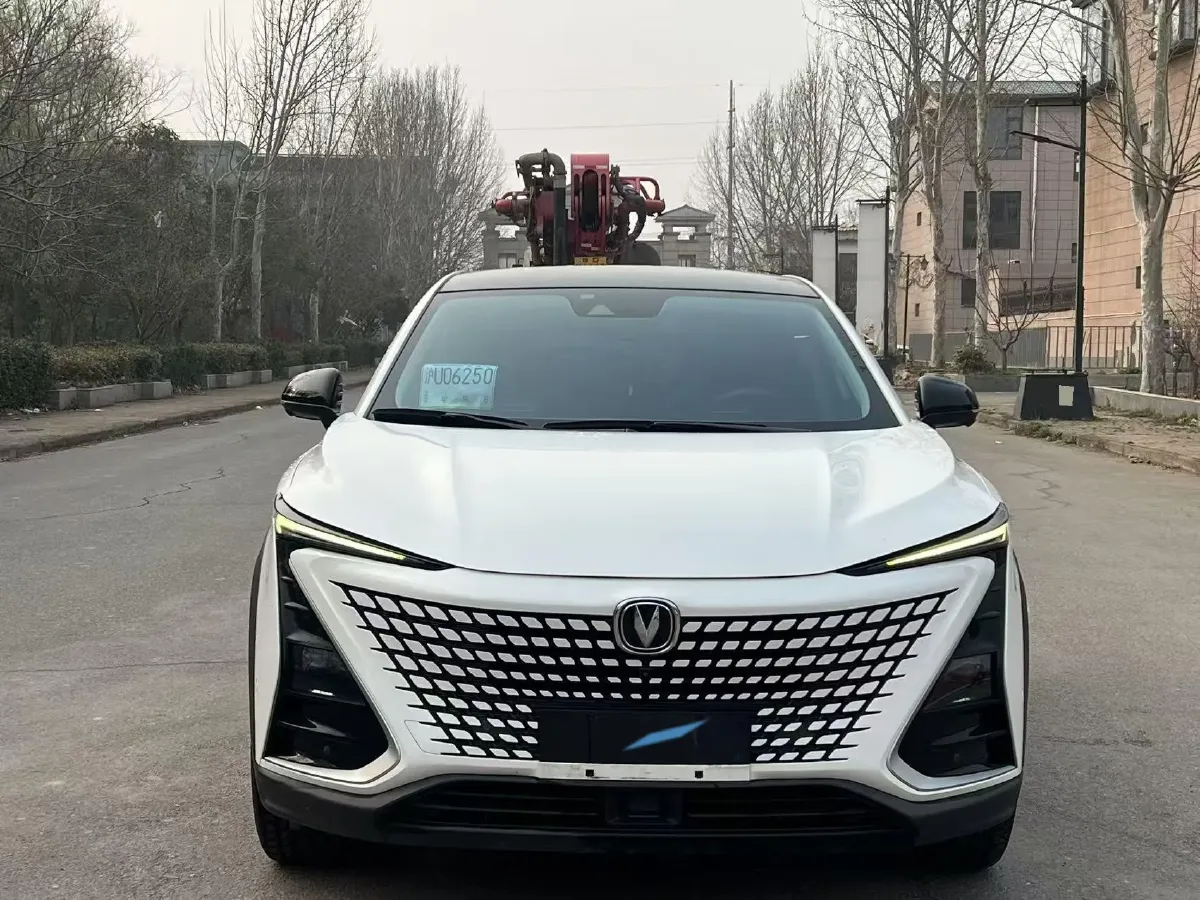 2020 ChangAn UNI-T 1.5T 180HP L4 7DCT,autocango,china used car exporter,china ev exporter,chinese used car exporter,chinese used ev exporter