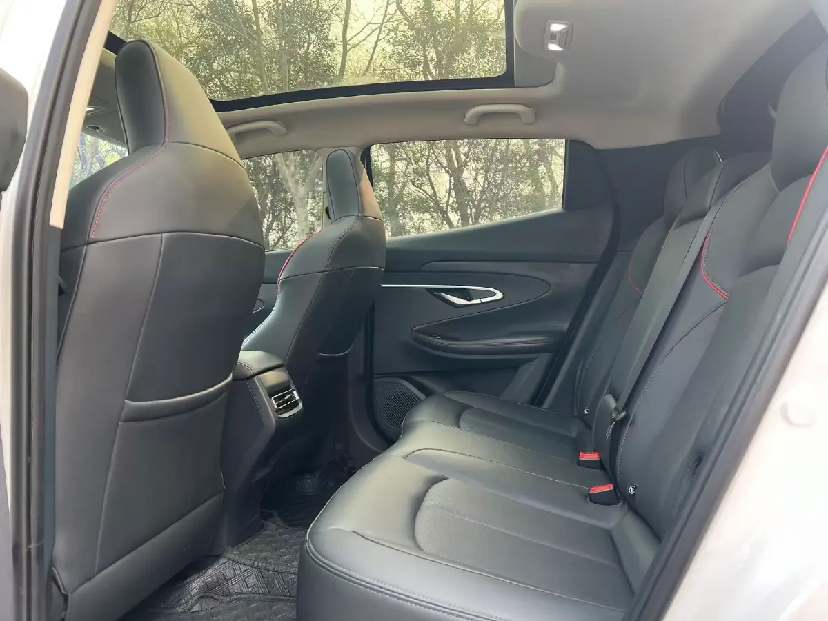 2020 ChangAn UNI-T 1.5T 180HP L4 7DCT,autocango,china used car exporter,china ev exporter,chinese used car exporter,chinese used ev exporter