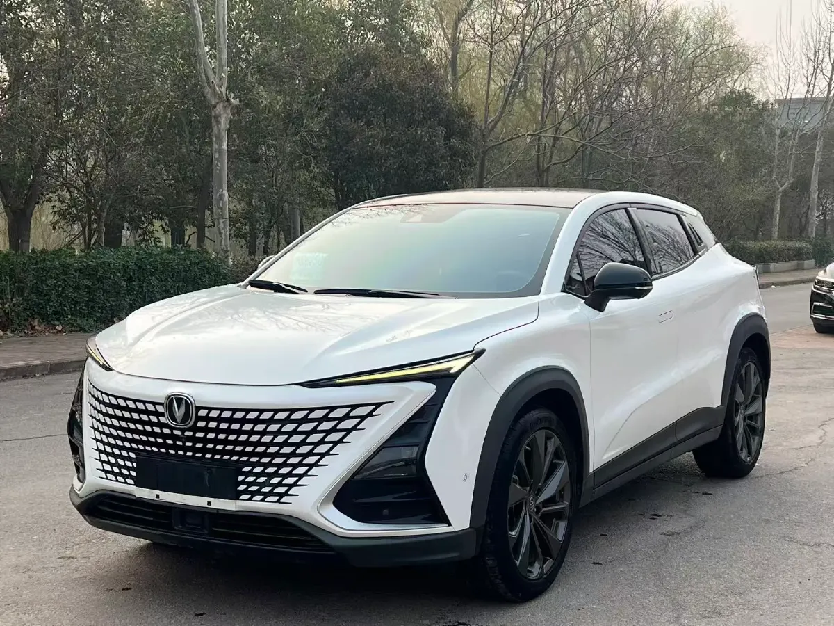 2020 ChangAn UNI-T 1.5T 180HP L4 7DCT,autocango,china used car exporter,china ev exporter,chinese used car exporter,chinese used ev exporter