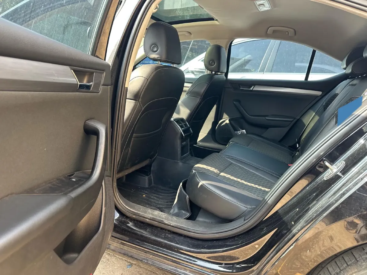 2018 Nissan Terra 2.5L 184HP L4 7AT,autocango,china used car exporter,china ev exporter,chinese used car exporter,chinese used ev exporter