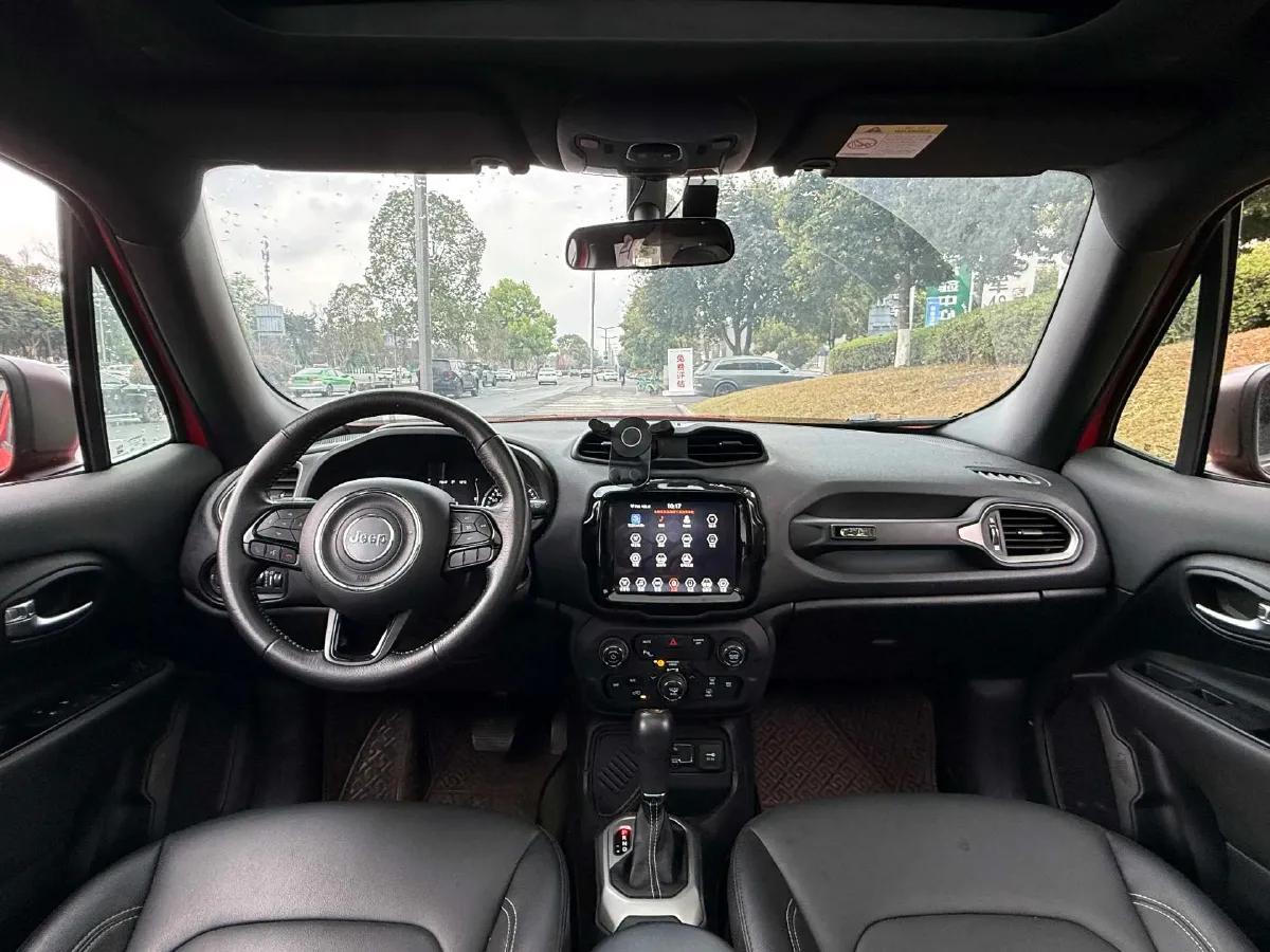 2021 Jeep Renegade 1.3T 173HP L4 7DCT,autocango,china used car exporter,china ev exporter,chinese used car exporter,chinese used ev exporter