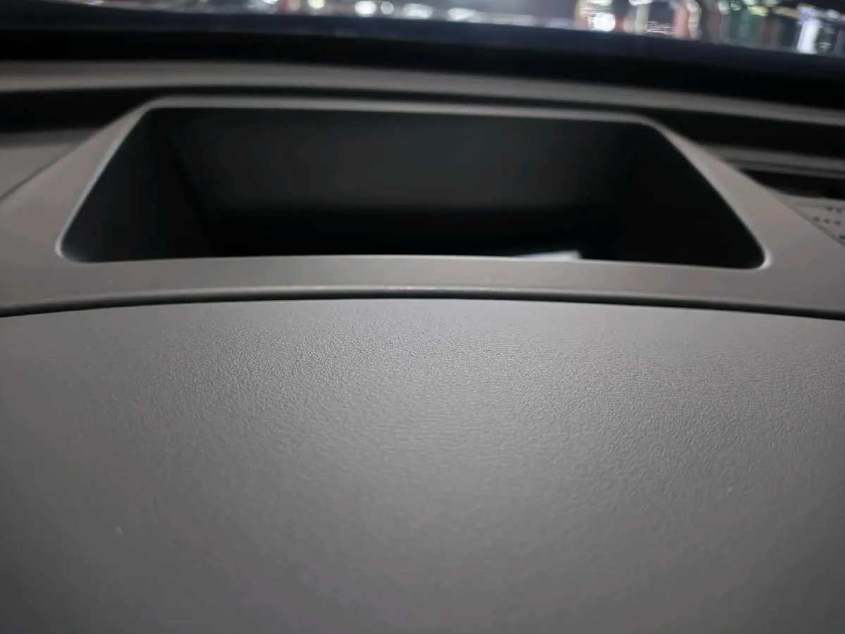 2022 HongQi HS5 2.0T 224HP L4 6AT,autocango,china used car exporter,china ev exporter,chinese used car exporter,chinese used ev exporter