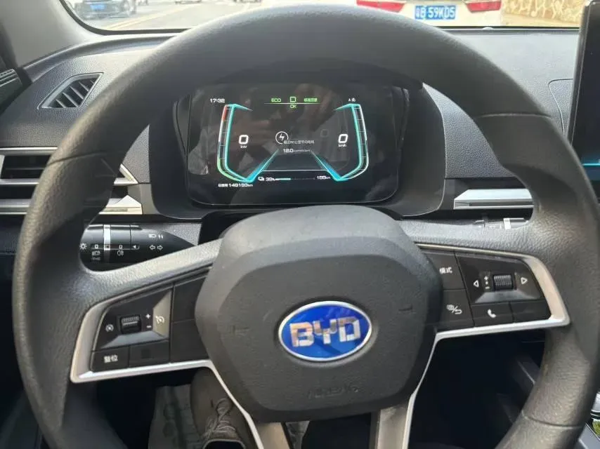 2021 Geely Azkarra 1.8T 184HP L4 7DCT,autocango,china used car exporter,china ev exporter,chinese used car exporter,chinese used ev exporter