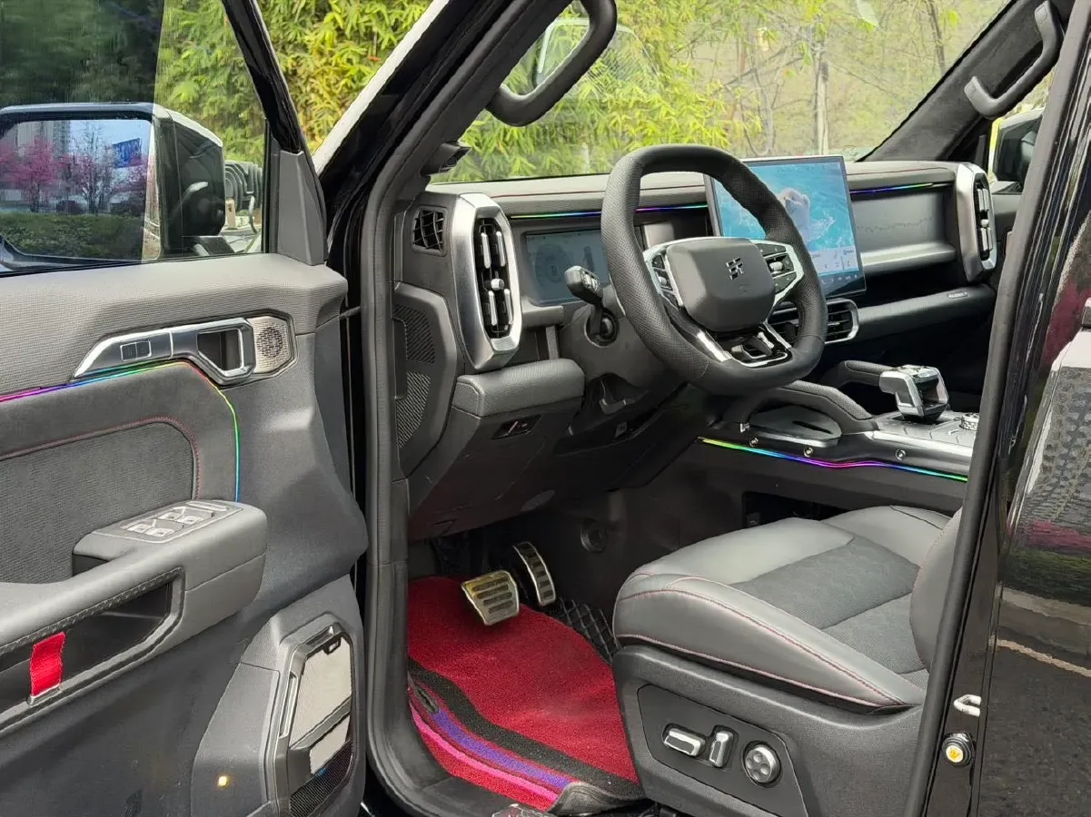 2023 Jetour Traveller 2.0T 254HP L4 7DCT,autocango,china used car exporter,china ev exporter,chinese used car exporter,chinese used ev exporter