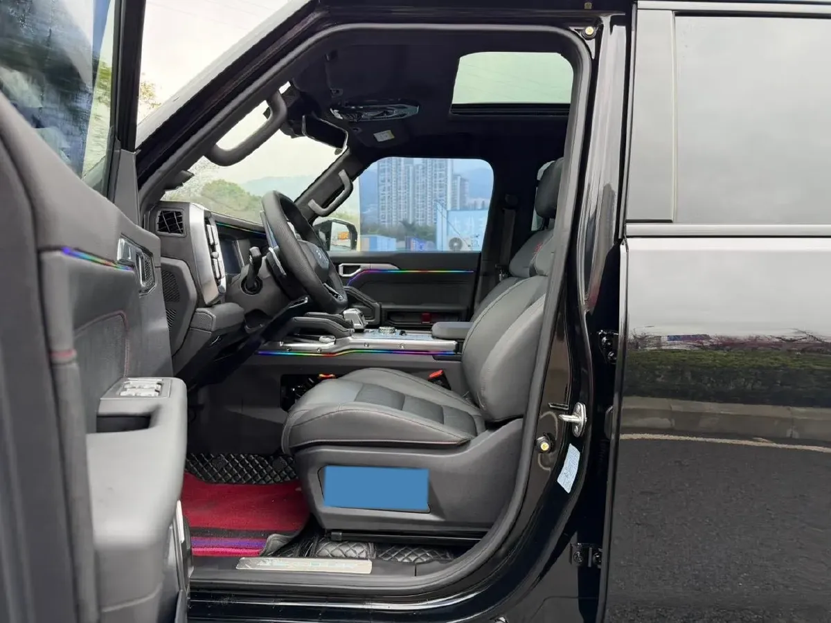 2023 Jetour Traveller 2.0T 254HP L4 7DCT,autocango,china used car exporter,china ev exporter,chinese used car exporter,chinese used ev exporter