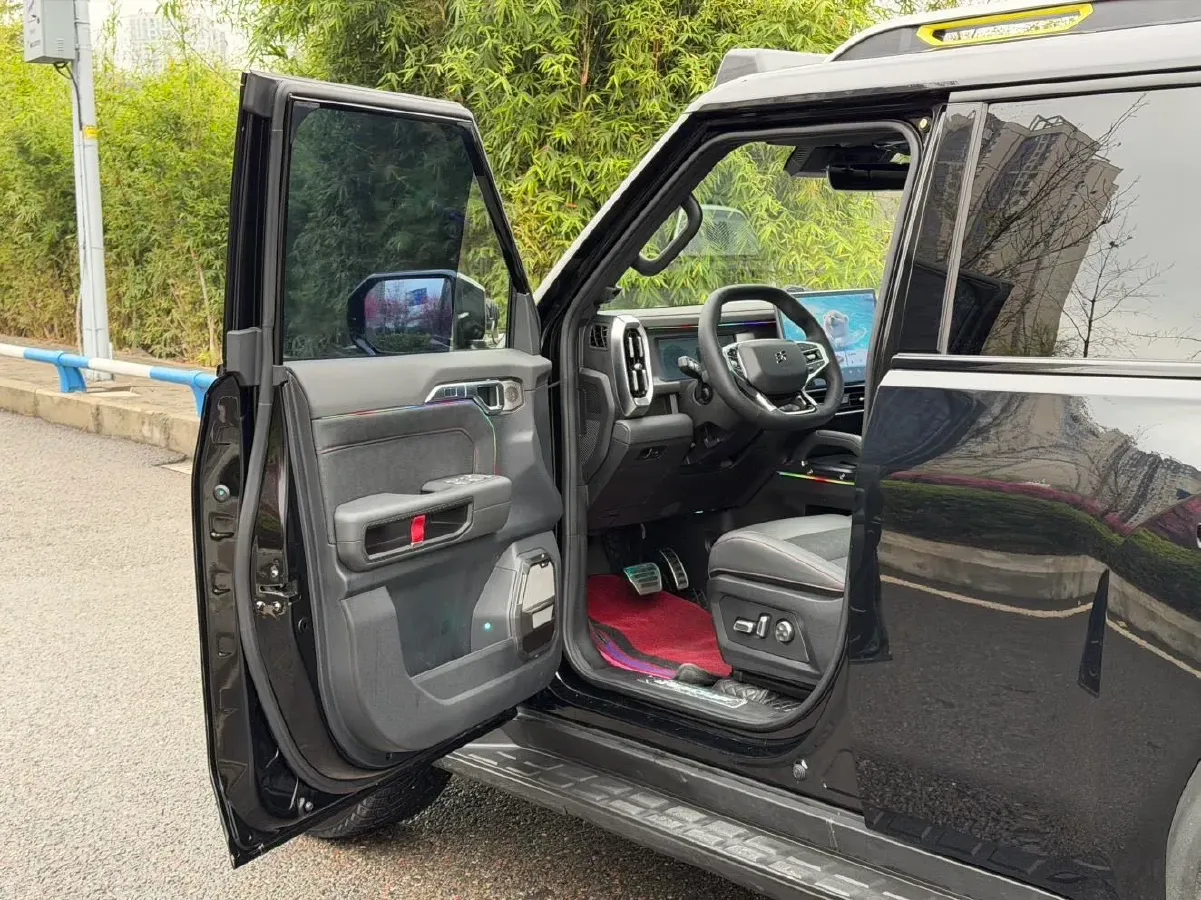 2023 Jetour Traveller 2.0T 254HP L4 7DCT,autocango,china used car exporter,china ev exporter,chinese used car exporter,chinese used ev exporter