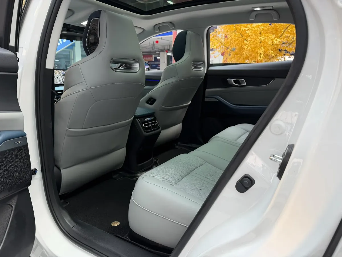 2022 Chevrolet Menlo BEV 61.1KWH,autocango,china used car exporter,china ev exporter,chinese used car exporter,chinese used ev exporter