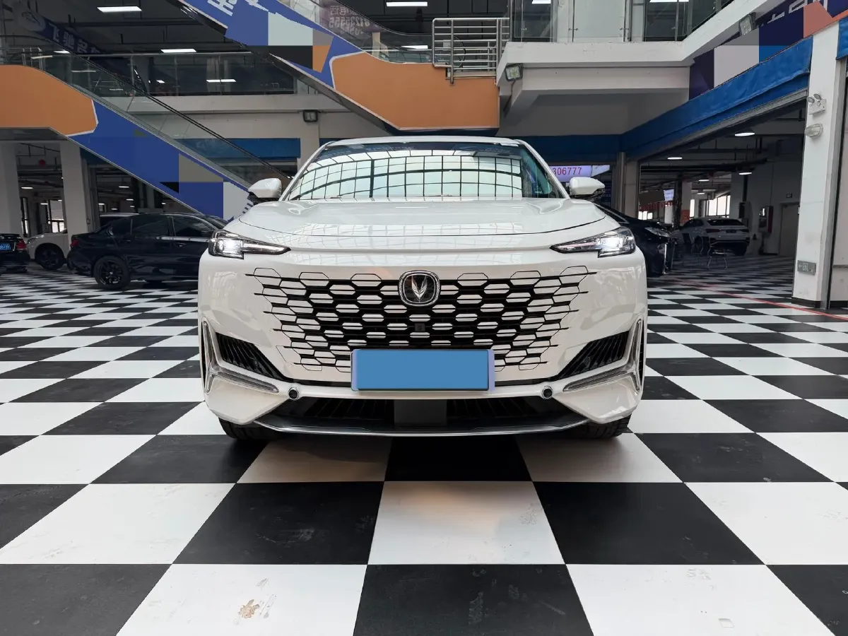 2022 Chevrolet Menlo BEV 61.1KWH,autocango,china used car exporter,china ev exporter,chinese used car exporter,chinese used ev exporter