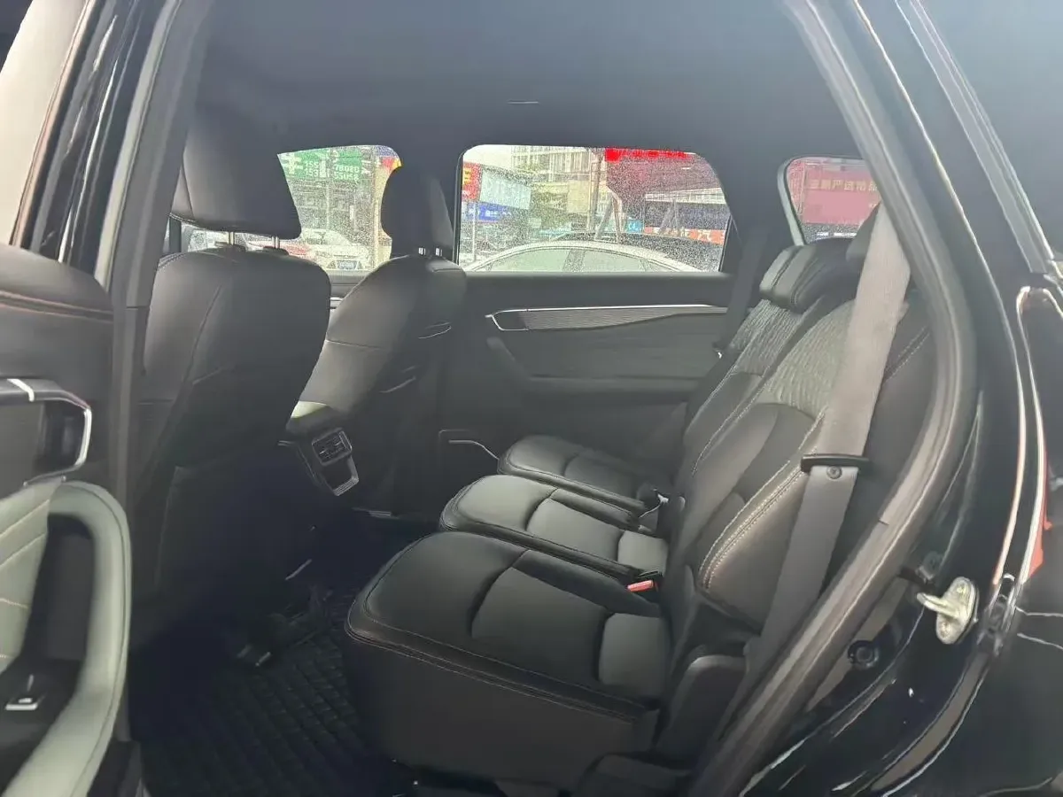 2024 Geely Okavango L 2.0T 218HP L4 7DCT,autocango,china used car exporter,china ev exporter,chinese used car exporter,chinese used ev exporter