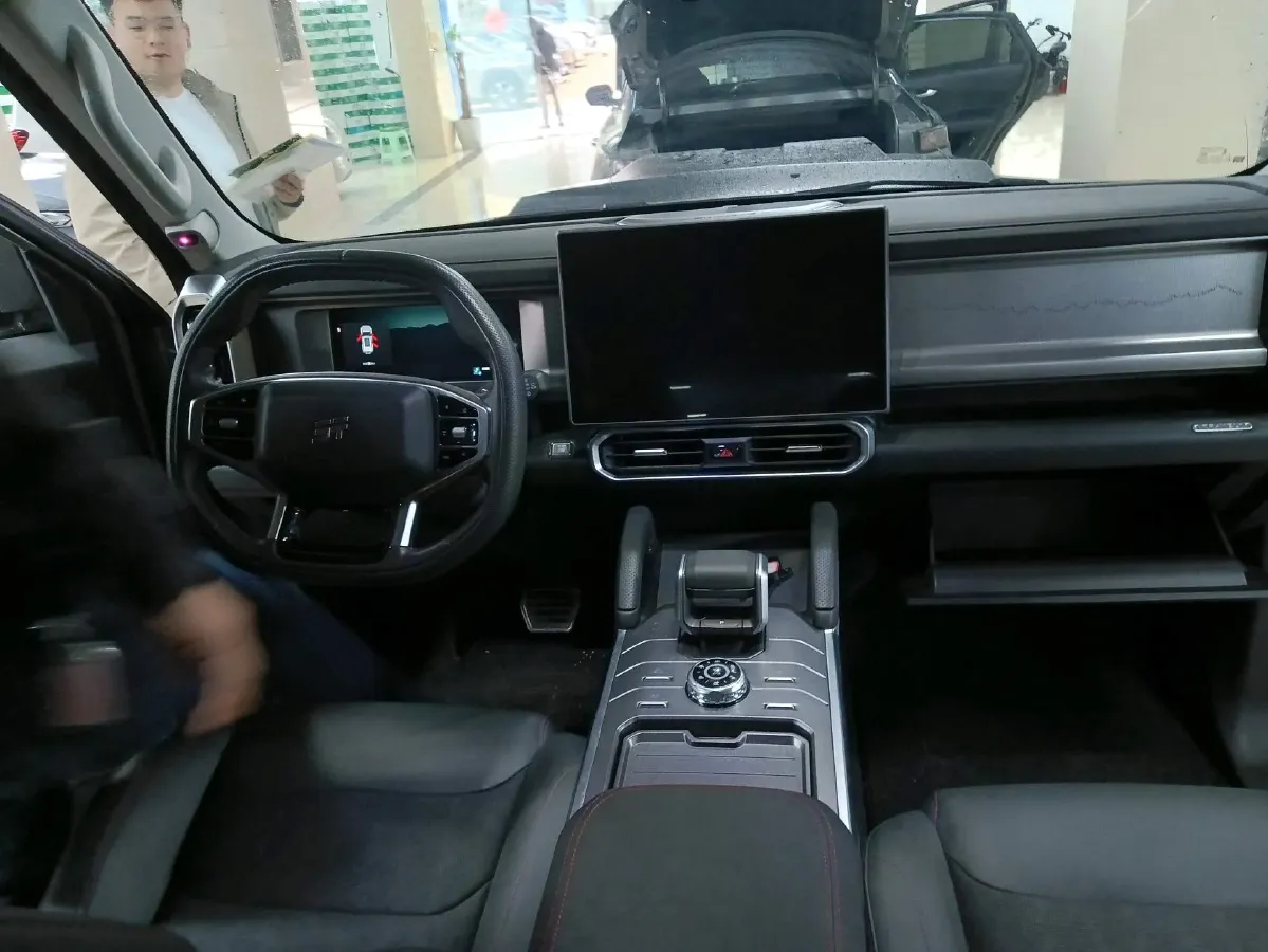 2024 Jetour Traveller 2.0T 254HP L4 7DCT,autocango,china used car exporter,china ev exporter,chinese used car exporter,chinese used ev exporter