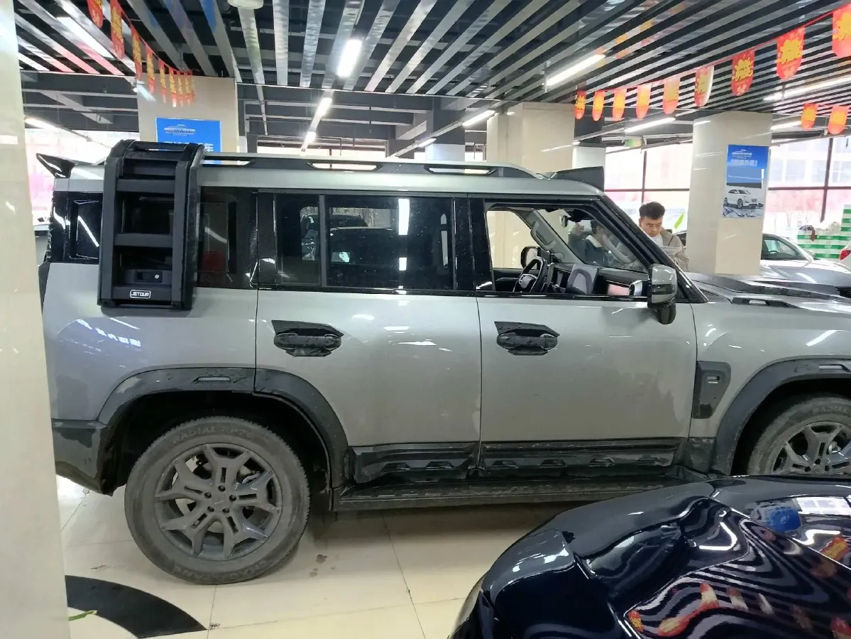 2024 Jetour Traveller 2.0T 254HP L4 7DCT,autocango,china used car exporter,china ev exporter,chinese used car exporter,chinese used ev exporter