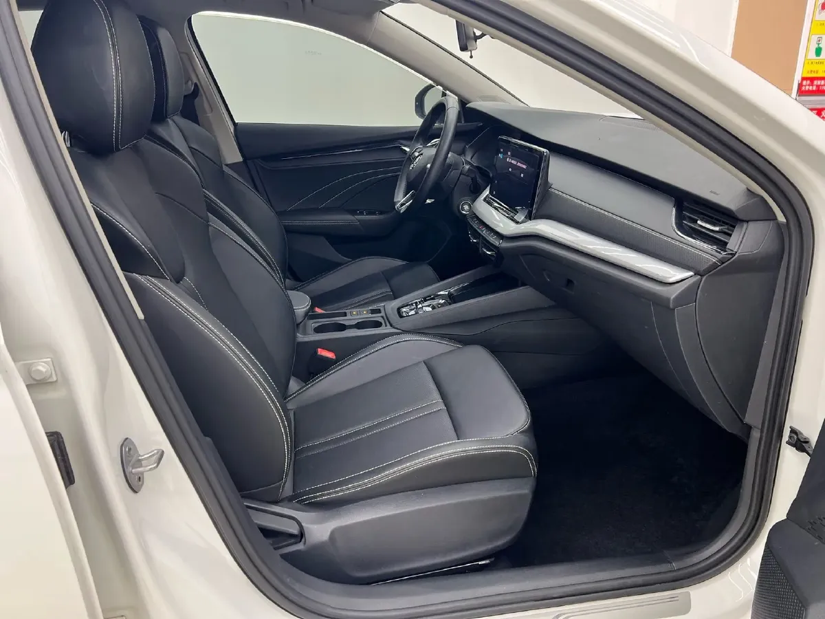 2022 Skoda Octavia 1.4T 150HP L4 7DCT,autocango,china used car exporter,china ev exporter,chinese used car exporter,chinese used ev exporter