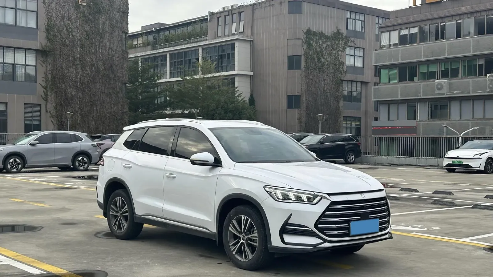 2022 Ruichi Auto EC35 BEV 82HP BEV 36.288KWH,autocango,china used car exporter,china ev exporter,chinese used car exporter,chinese used ev exporter
