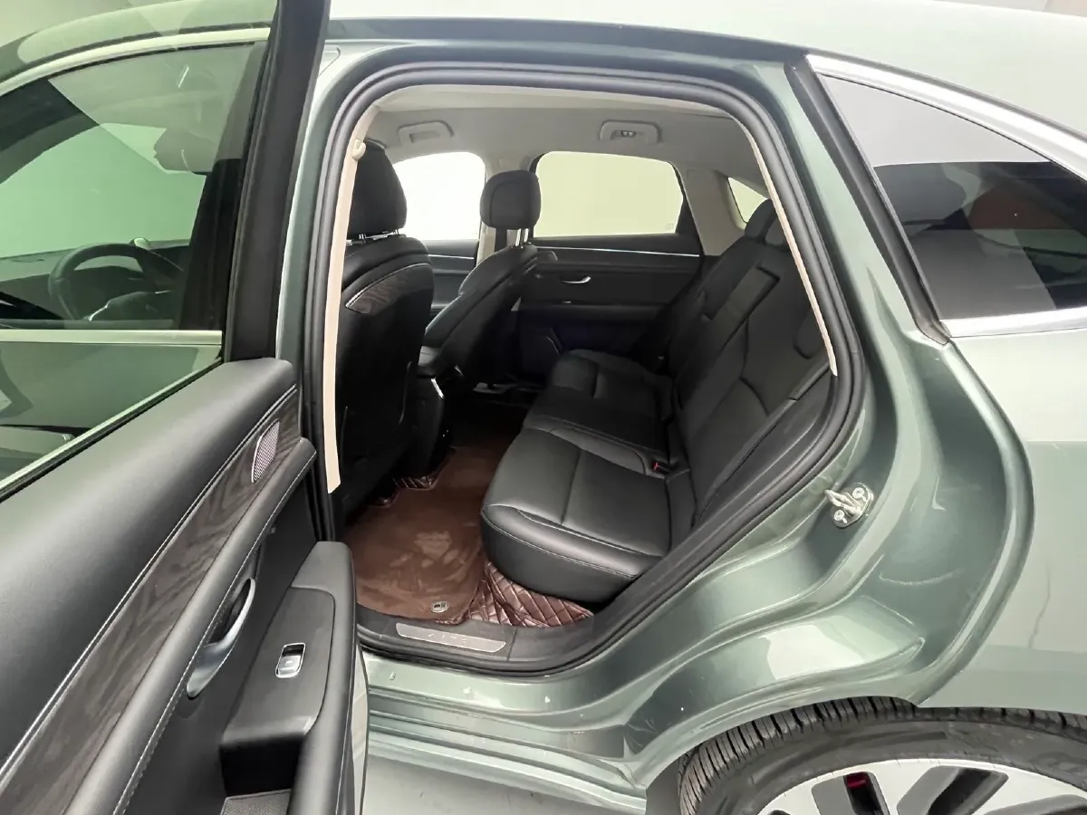 2022 Isuzu Mu-X 2.0T 220HP L4 8AT,autocango,china used car exporter,china ev exporter,chinese used car exporter,chinese used ev exporter