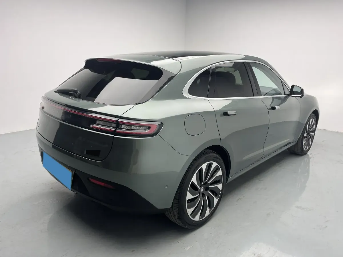 2022 Isuzu Mu-X 2.0T 220HP L4 8AT,autocango,china used car exporter,china ev exporter,chinese used car exporter,chinese used ev exporter