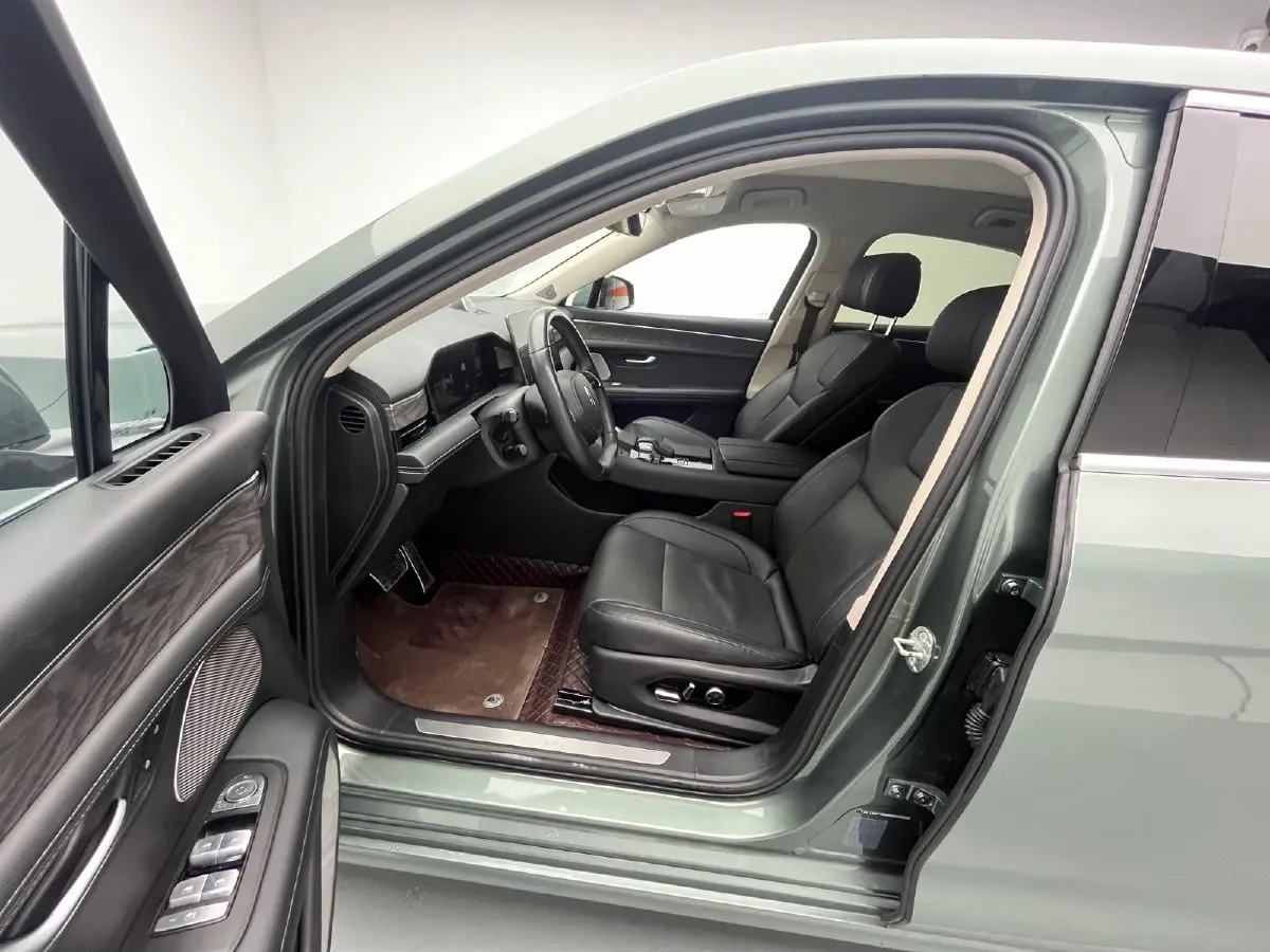 2022 Isuzu Mu-X 2.0T 220HP L4 8AT,autocango,china used car exporter,china ev exporter,chinese used car exporter,chinese used ev exporter