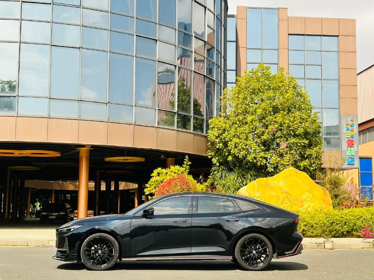 2023 ChangAn UNI-V 1.5T 188HP L4 7DCT,autocango,china used car exporter,china ev exporter,chinese used car exporter,chinese used ev exporter